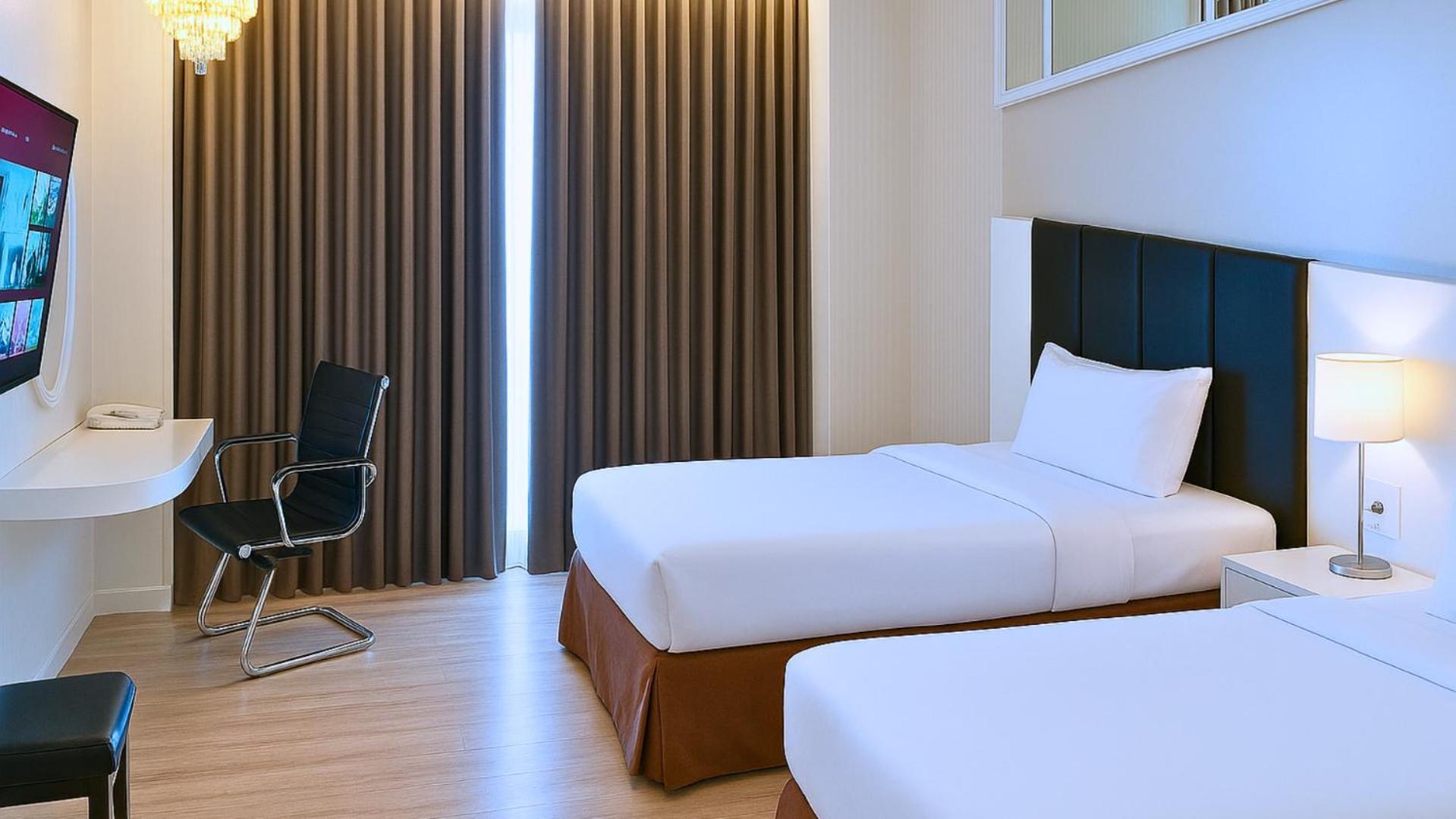 The Grantage Hotel & Sky Lounge Serpong Exterior foto